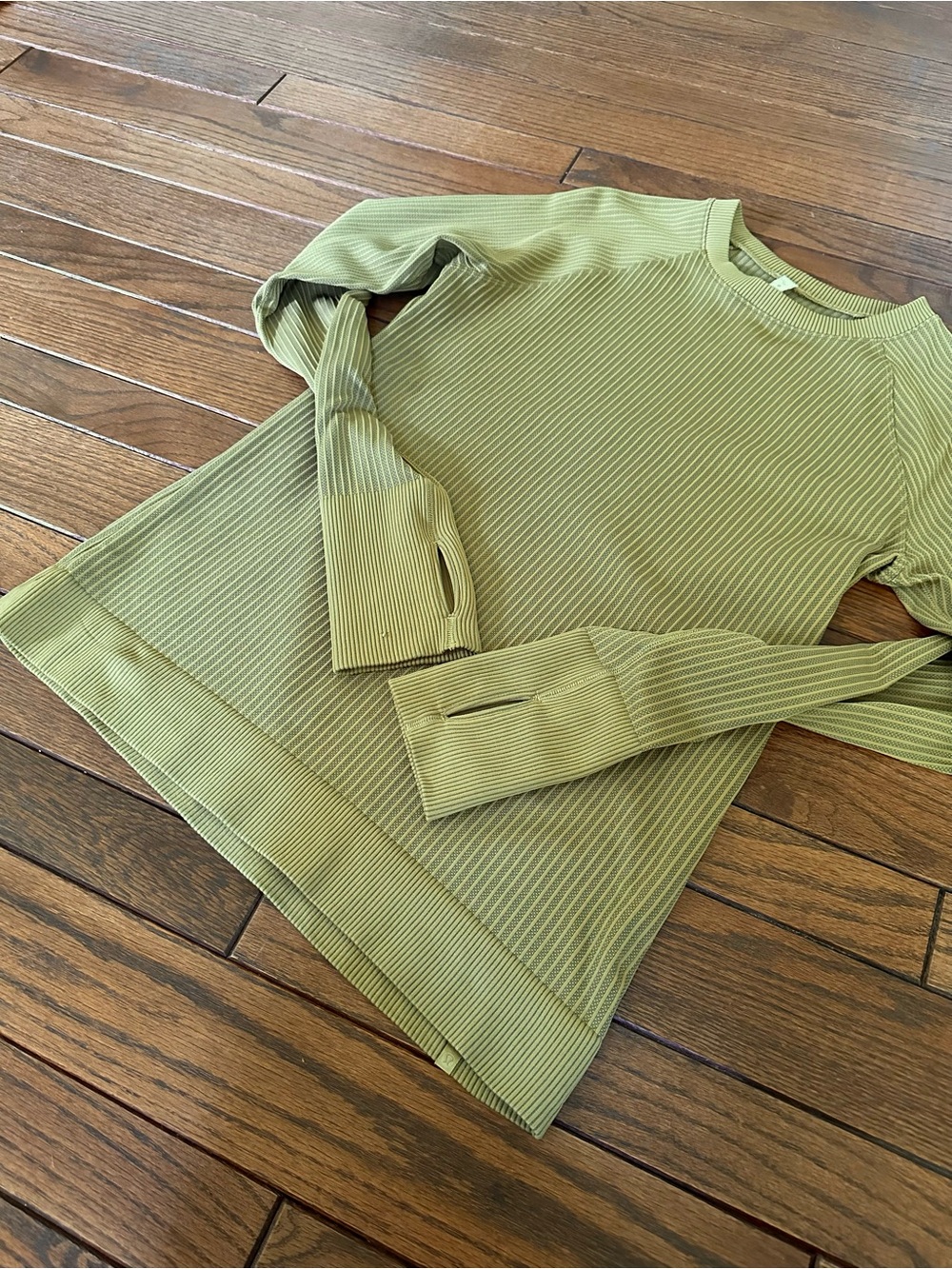 Lululemon Rest Less Pullover Sz. 10 - Picture 7 of 7